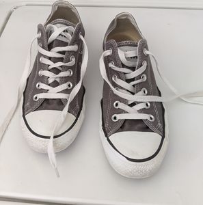 Gray converse all-star size US7 women's